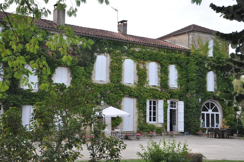 Bed and Breakfast Domaine de Paguy à Betbezer Extérieur photo
